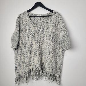 UMGEE WOMEN'S CHUNKY KNIT OVERSIZED FRINGE SWEATER SIZE S/M